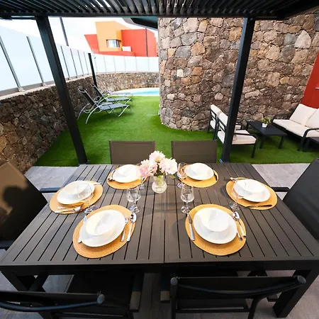 Dolce Retreat At Golf Villa